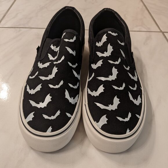 YRU Shoes - YRU Bat Shoes - White Bats on Black Background with White Platform Soles